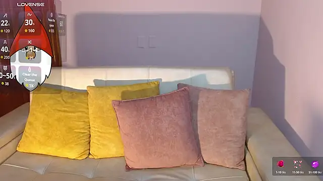 alesiamoore online show from December 3, 3:43 pm