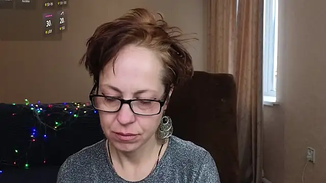 Snapshot of Ronda_Roni chatting on February 12, 12:44 pm Ronda Roni online show from February 12, 12:44 pm