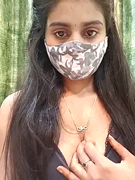 Aanya hotty online show from December 4, 7:00 pm