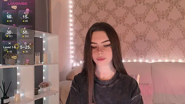 HolyMiax online show from December 18, 3:45 am