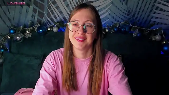 ChristyCrayme online show from December 20, 10:17 pm