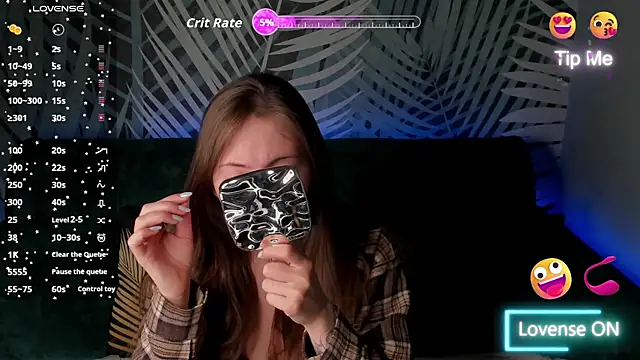 ChristyCrayme online show from April 14, 10:05 pm