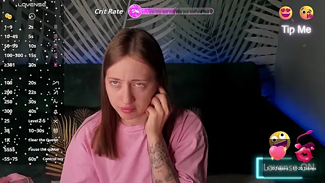 ChristyCrayme online show from June 19, 10:02 pm