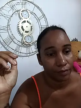 Snapshot of EbonyHorrny chatting on April 19, 12:48 pm EbonyHorrny online show from April 19, 12:48 pm
