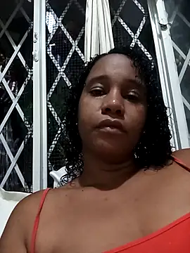 Snapshot of EbonyHorrny chatting on April 20, 11:17 pm EbonyHorrny online show from April 20, 11:17 pm