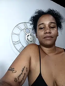 Snapshot of EbonyHorrny chatting on May 10, 8:58 pm EbonyHorrny online show from May 10, 8:58 pm