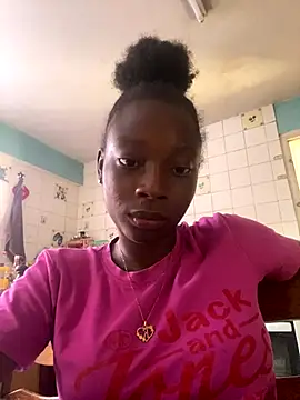 Snapshot of GeileErica chatting on October 17, 6:43 pm GeileErica online show from October 17, 6:43 pm