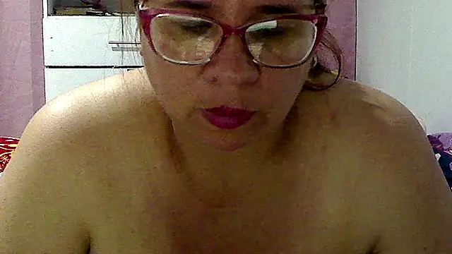 luciana69hot online show from February 26, 5:01 pm