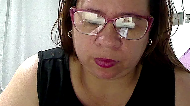 luciana69hot online show from April 1, 3:40 am