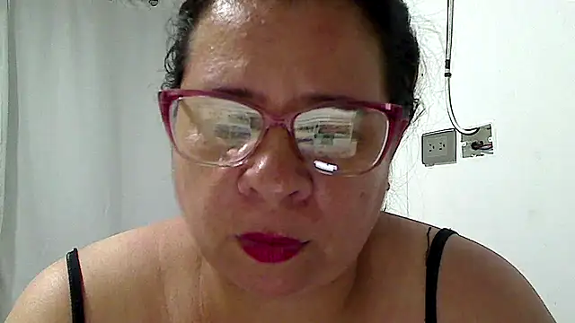 luciana69hot online show from June 25, 10:25 pm