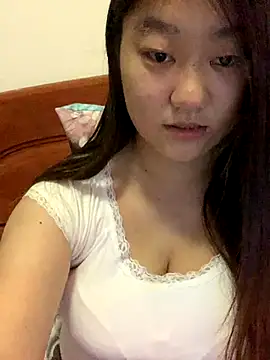 Snapshot of xialuo25 chatting on November 2, 12:35 am xialuo25 online show from November 2, 12:35 am