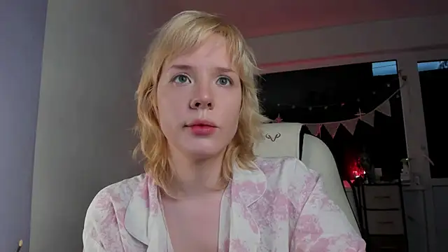  CuteAsFuck  online show from November 23, 11:21 am