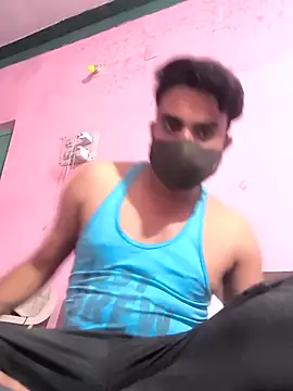 Snapshot of Riyansh_mehta chatting on February 19, 4:47 pm Riyansh mehta online show from February 19, 4:47 pm