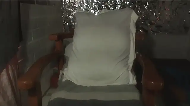 rose-crystal online show from October 11, 9:57 pm