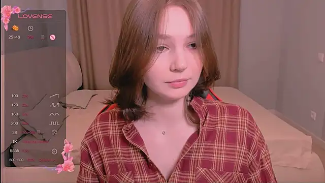 Snapshot of Nika_Whiter chatting on September 27, 1:05 pm Nika Whiter online show from September 27, 1:05 pm