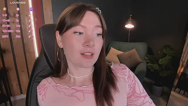 Snapshot of Ash_Hasmy chatting on October 11, 12:15 pm Ash Hasmy online show from October 11, 12:15 pm