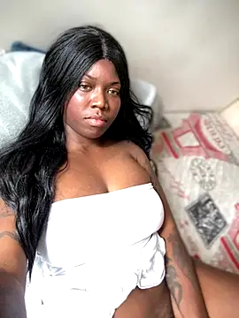 Alexia 24 online show from November 20, 5:56 pm