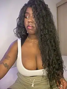 Snapshot of Alexia_24 chatting on May 9, 12:05 am Alexia 24 online show from May 9, 12:05 am