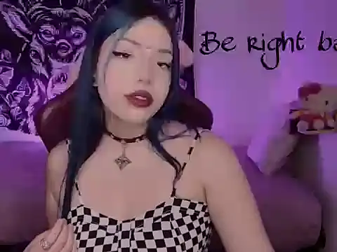 Snapshot of revenmiller_ chatting on October 4, 1:20 pm revenmiller online show from October 4, 1:20 pm