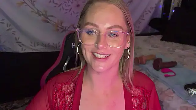 BossMomma0387 online show from October 29, 2:14 am