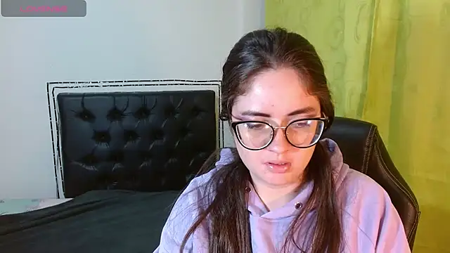 KrystalAdams online show from November 21, 1:10 pm