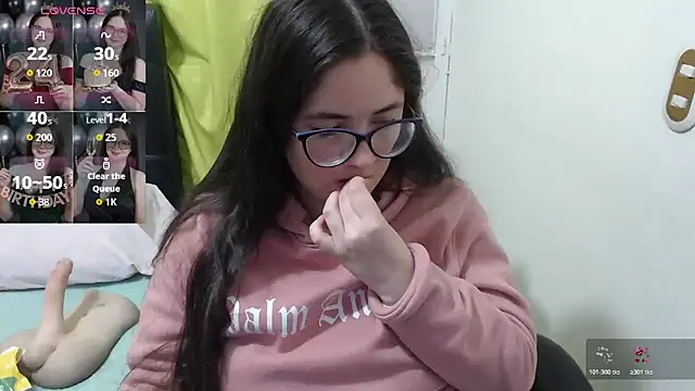 KrystalAdams online show from March 13, 2:01 pm