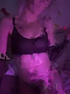 Snapshot of geilemine chatting on October 13, 1:05 am geilemine online show from October 13, 1:05 am