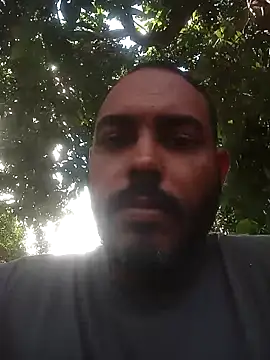 Snapshot of jfgustavo001 chatting on March 25, 3:29 pm jfgustavo001 online show from March 25, 3:29 pm