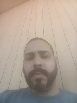 Snapshot of jfgustavo001 chatting on July 27, 3:30 pm jfgustavo001 online show from July 27, 3:30 pm