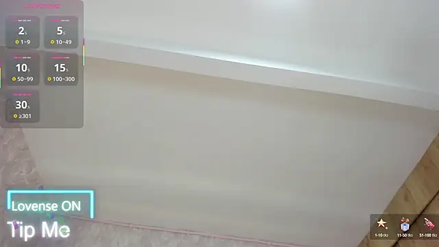 VICTORIAGRAYS online show from September 25, 11:36 am