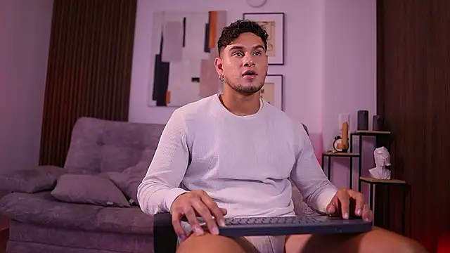 DaviesBrown online show from February 20, 8:53 pm