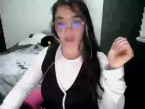 Snapshot of Came-II chatting on February 3, 12:20 am Came-II online show from February 3, 12:20 am