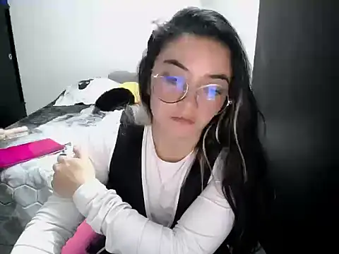 Snapshot of Came-II chatting on February 3, 6:51 am Came-II online show from February 3, 6:51 am