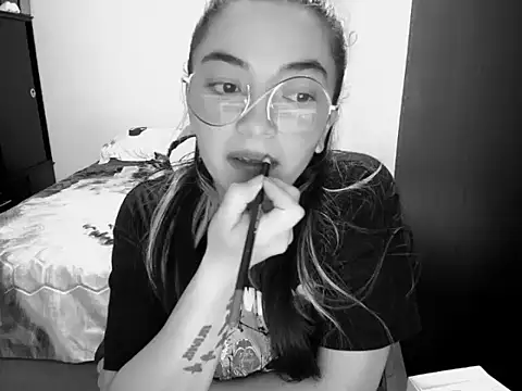 Snapshot of Came-II chatting on February 16, 2:18 am Came-II online show from February 16, 2:18 am