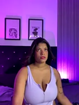 ashlycarteer online show from December 19, 6:59 pm