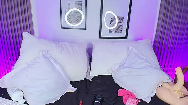 ashlycarteer online show from April 6, 4:46 am