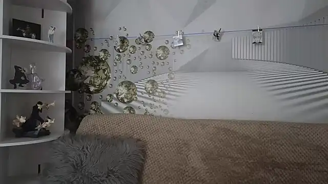 Snapshot of EvoletteLouLou chatting on November 7, 4:51 pm EvoletteLouLou online show from November 7, 4:51 pm