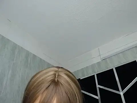 chaniesmith69x online show from September 25, 5:49 pm