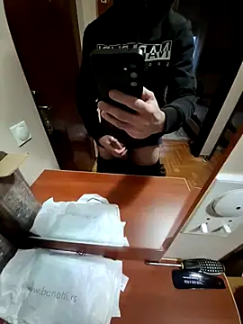 Snapshot of busters32 chatting on March 20, 4:45 pm busters32 online show from March 20, 4:45 pm