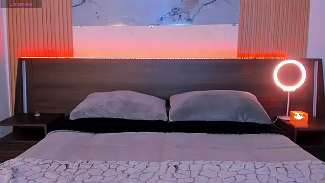 Snapshot of samanthaa_moon chatting on June 2, 11:29 pm samanthaa moon online show from June 2, 11:29 pm