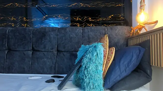 Diamond twink online show from October 3, 3:58 am