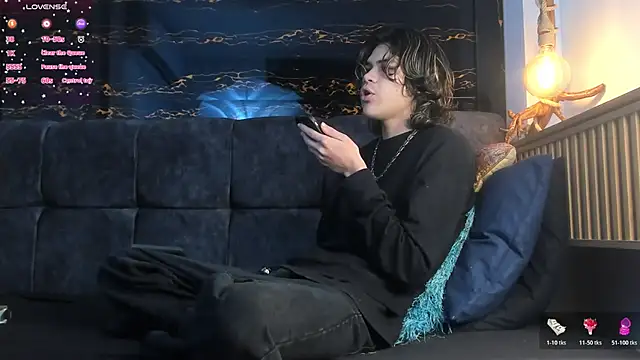 Diamond twink online show from November 6, 3:40 am