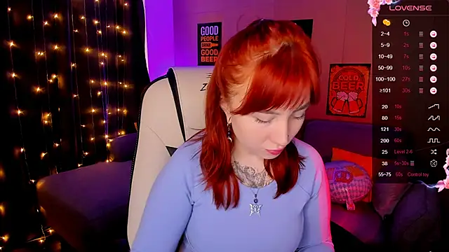 deboramoore online show from September 28, 2:28 am