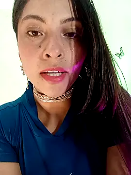 Snapshot of Fox_Roxxan chatting on November 3, 1:19 am Fox Roxxan online show from November 3, 1:19 am