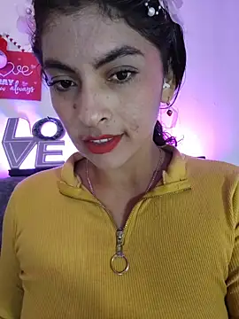 Snapshot of Fox_Roxxan chatting on February 26, 2:21 am Fox Roxxan online show from February 26, 2:21 am