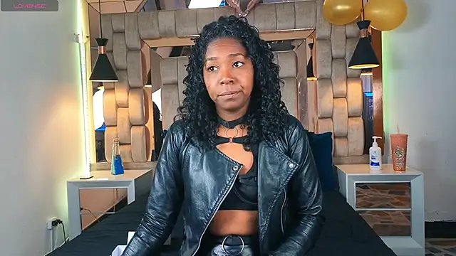 Snapshot of Blackyhot69 chatting on September 19, 1:56 pm Blackyhot69 online show from September 19, 1:56 pm