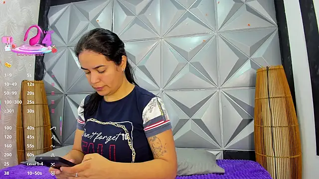 GreciaFox1 online show from January 17, 11:37 am