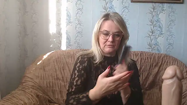 EleanoraDream online show from September 15, 12:38 pm