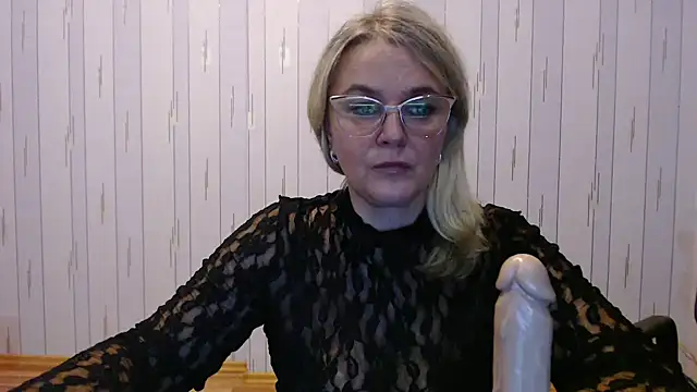 EleanoraDream online show from October 13, 2:39 pm