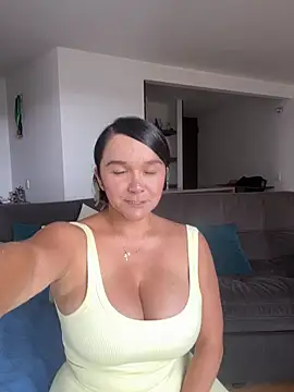 Snapshot of Nova_Gabriela chatting on October 14, 2:51 pm Nova Gabriela online show from October 14, 2:51 pm
